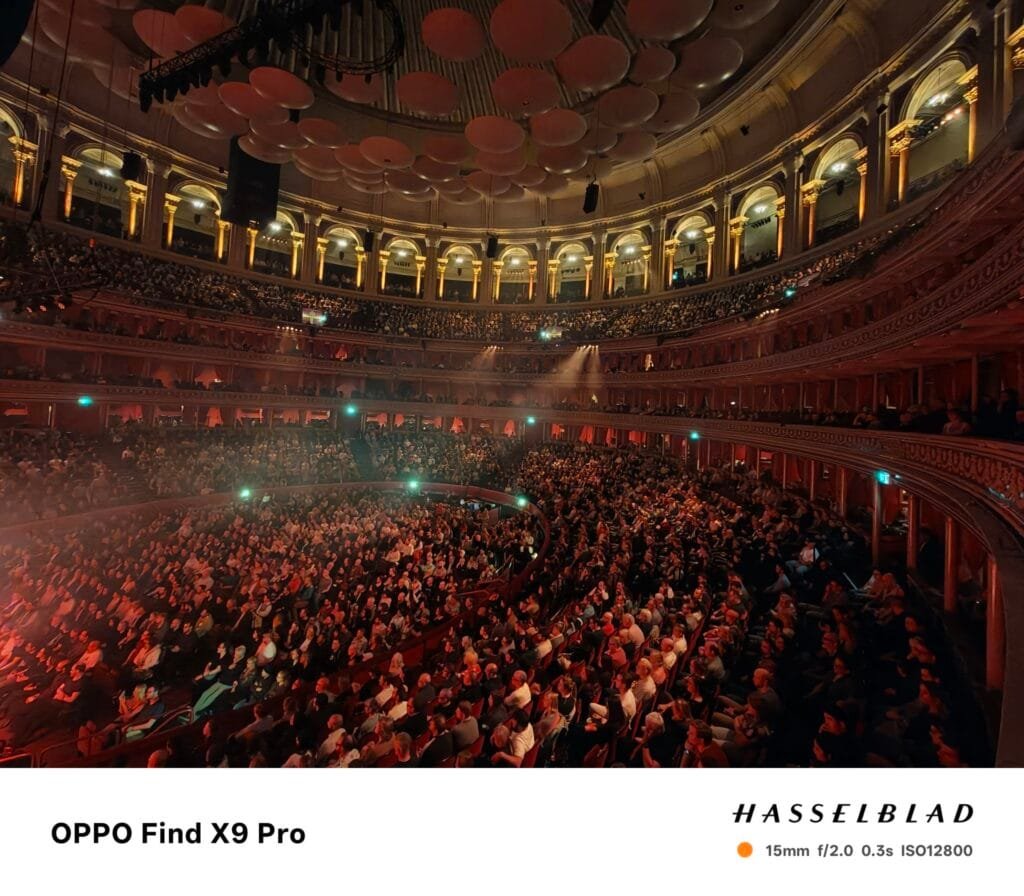 Oppo Find X9 Series Global Launch Set for October 28, 2025, in Barcelona, Spain 6 Oppo Find X9 Pro camera sample: Low-light shot of a packed auditorium with detailed architecture and lighting.