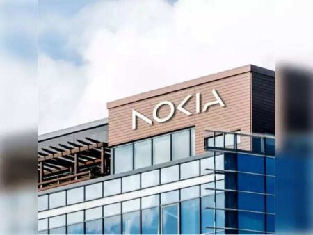 hmd global expects 25 30 pc sales growth in nokia phones with easy pay launch