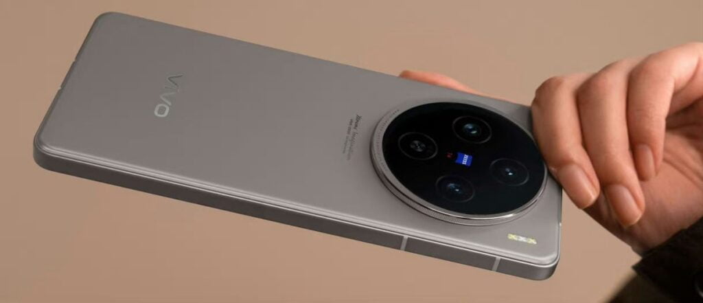 vivo x100s titanium with circular camera module