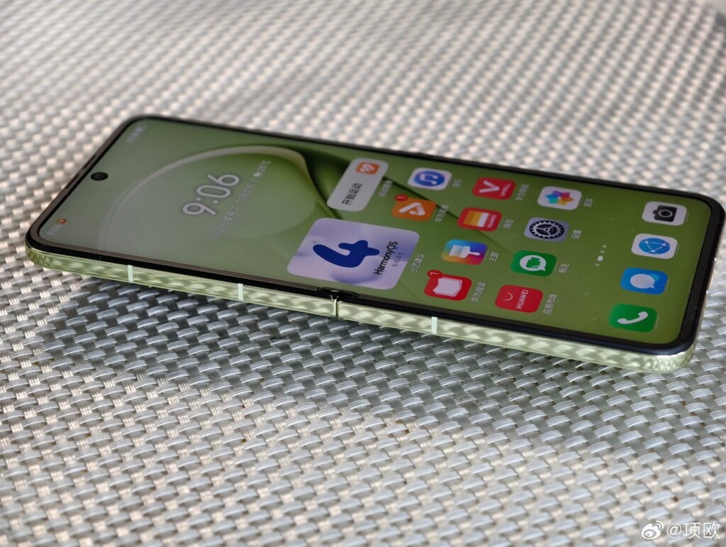 Huawei Nova Flip Officially Launched with Kirin 8000 Chipset 6 20240807 072137