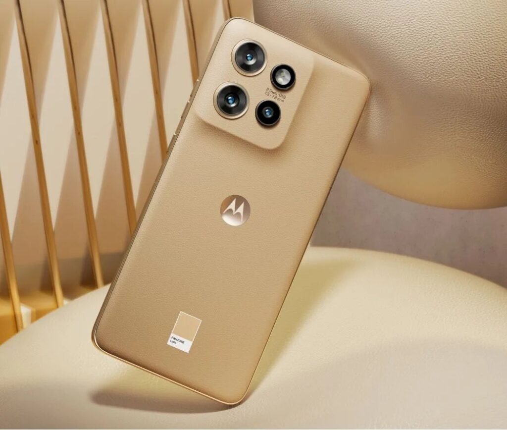 Motorola Edge 50 Neo 5G Launched in UK: MediaTek Dimensity 7300, 1.5K p-OLED Display and 50MP LYT-700C 4 20240829 091437