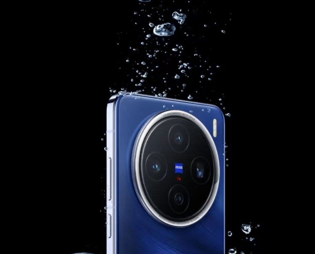 a smartphone vivo x200 with circular camera module presenting an ip68 and ip69 for water and dust resistance