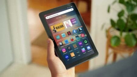 Amazon Unveils Fire HD 8 2024 Tablet with Generative AI Under $100 20241004 0724443867982641333868692
