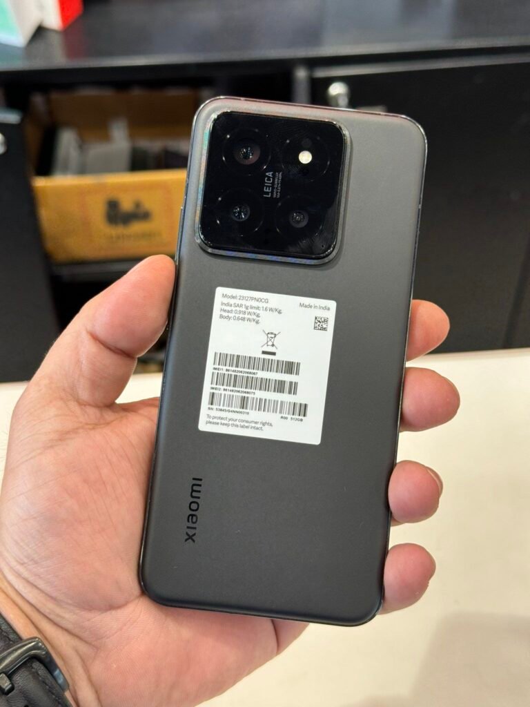 Xiaomi 15 continues 6.3" flat screen display, Insider reveals 1 Xiaomi 15 hands on