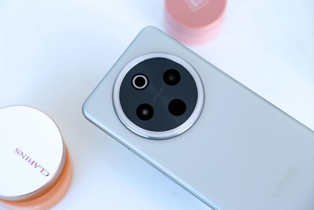 Vivo Unveils the Vivo Y300 Pro 5G: Dominates the Mid-Range Phone with Powerful Specs and Affordable Price 3 a smartphone vivo y300 pro showing its back panel with curcular camera module