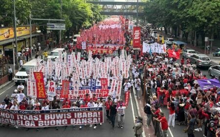 Thousands of workers gather for Labor Day, marching to demand higher pay, lower taxes, and improved working conditions. This powerful display of unity highlights the fight for fair treatment and workers’ rights across the nation.