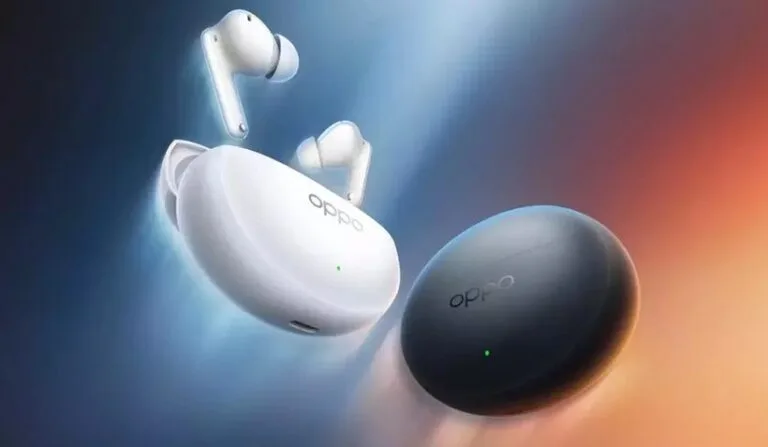 Oppo Enco Air 5 Pro wireless earbuds in white and black color options